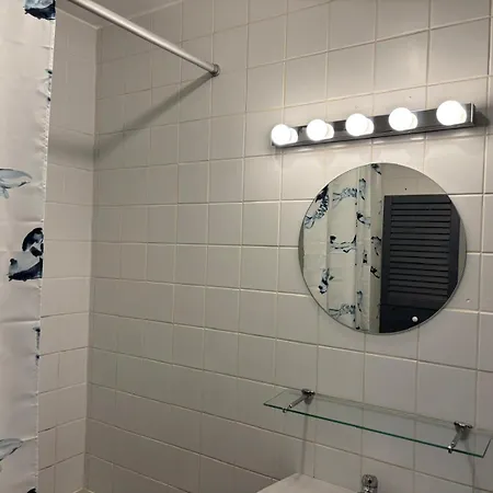Cozy 1-bedroom Near The In T59 Апартаменти *